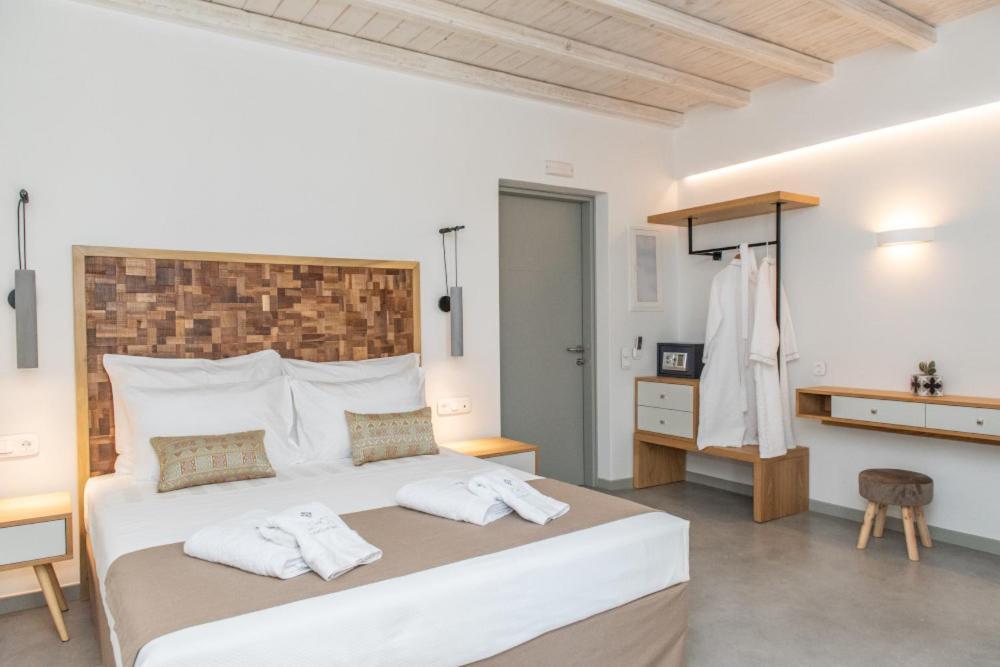 Lithos Luxury Suites Tínos Extérieur photo