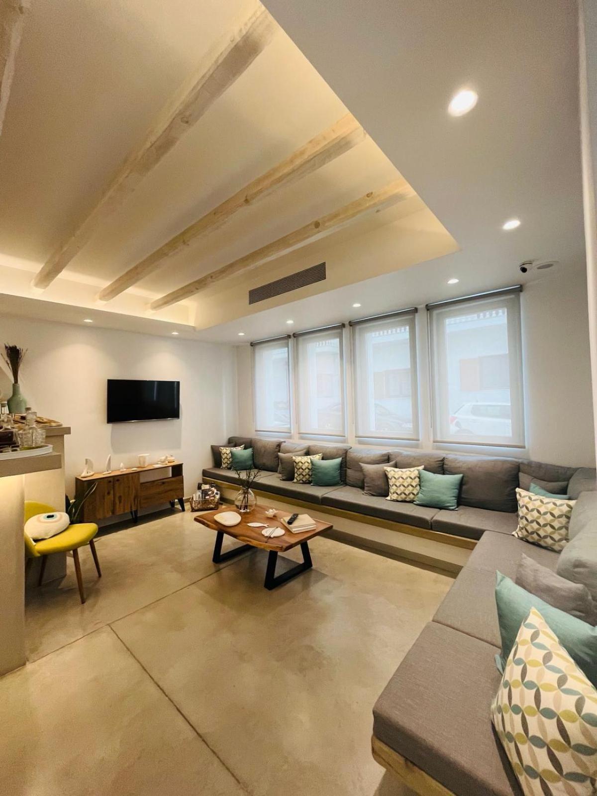 Lithos Luxury Suites Tínos Extérieur photo