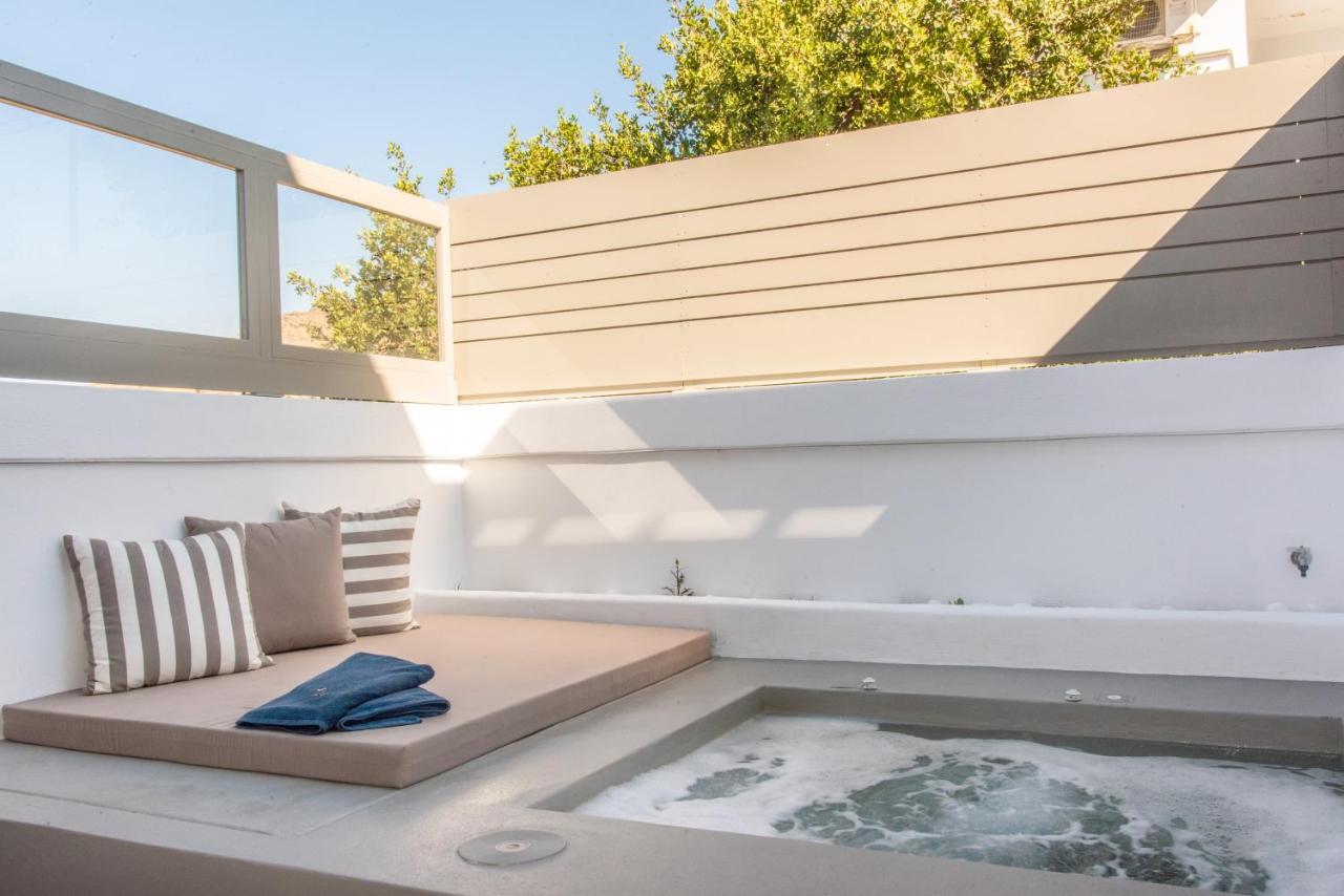 Lithos Luxury Suites Tínos Extérieur photo