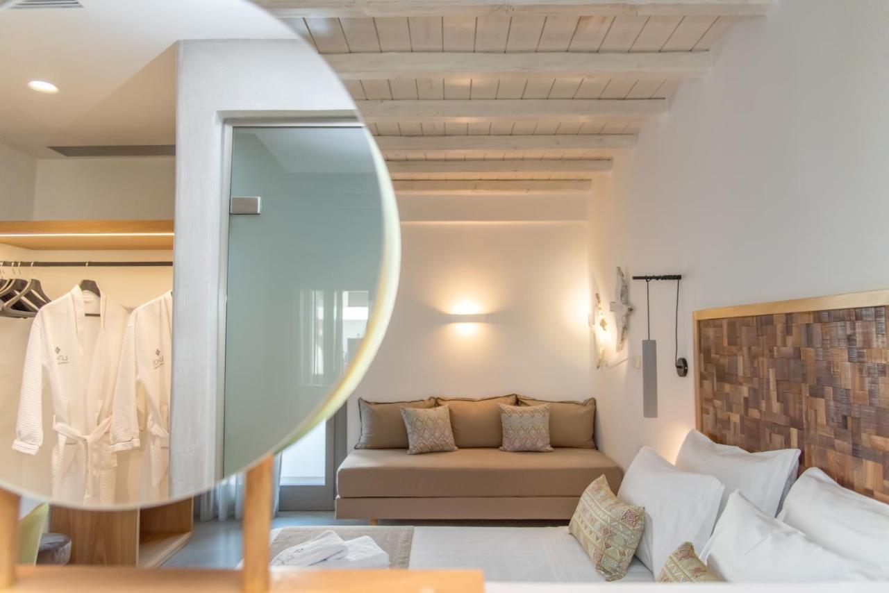 Lithos Luxury Suites Tínos Extérieur photo